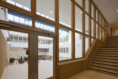 Brandwerend glas voor brandvertragende beglazing