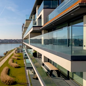 Glazen balustrade